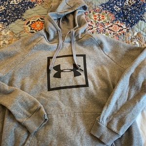 Men’s UA Like New Hoodie size XL